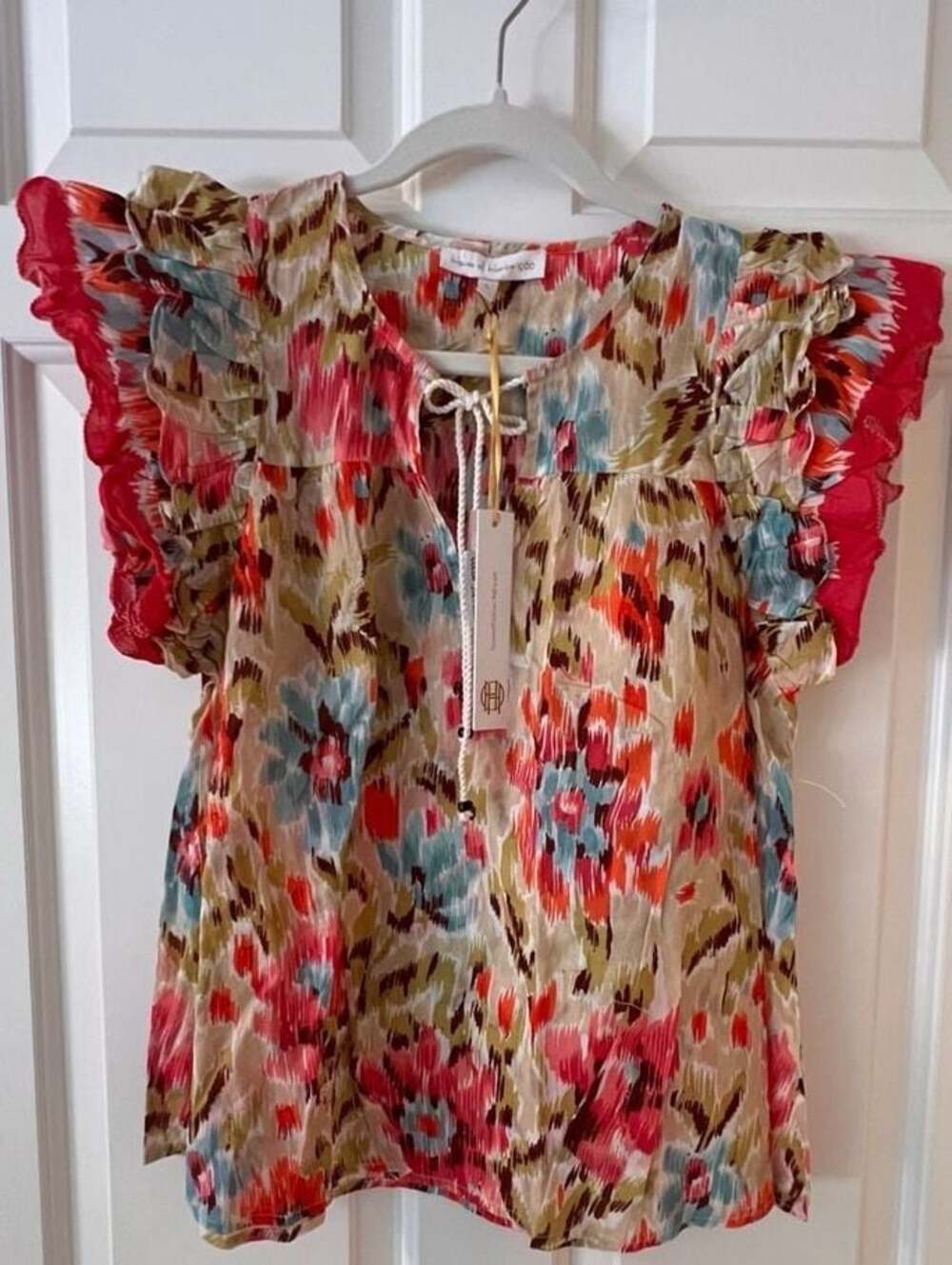 House of Harlow 1960 Zoey Khaki Ruffle Flutter Sleeve Floral Peasant Top‎